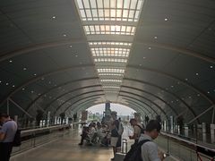 -龙阳路磁悬浮列车总站-停车场