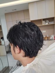 -首脑美发沙龙