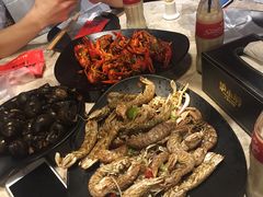 -沪小胖小龙虾(淮海中路旗舰店)