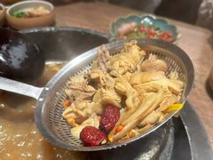 -蘑界·野生菌火锅(深业上城店)