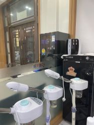 -靓芙泉专研痘痘肌