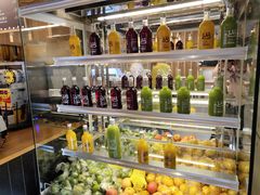 -焙丽拾光(麦凯乐直营店)