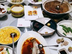 -鸭王烤鸭店(三里河店)