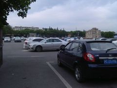 -新场古镇-停车场