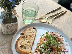 烤三文鱼沙拉-O'mills Sourdough Bakery&Bistro(永嘉路店)