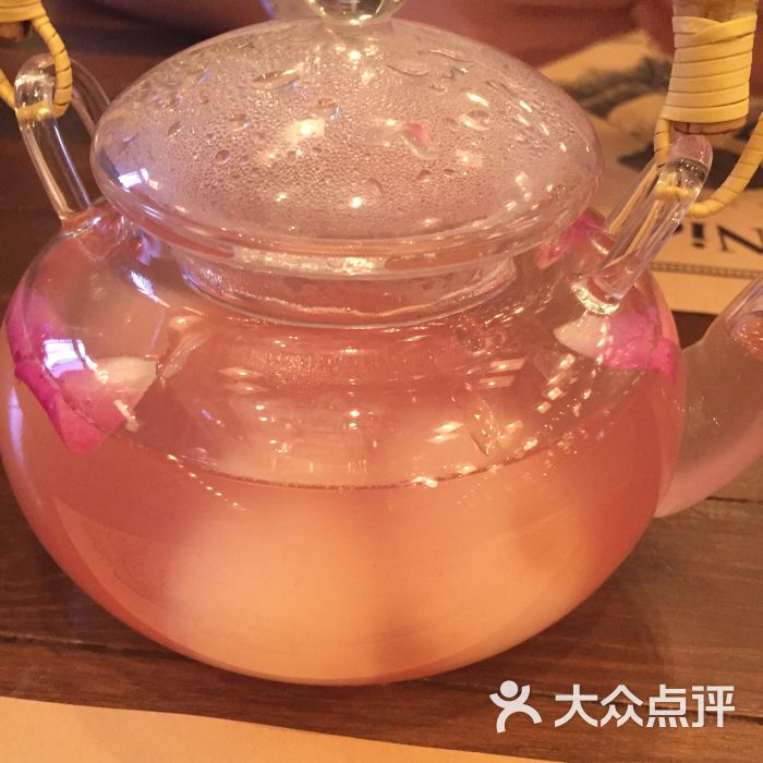 荔枝玫瑰茶