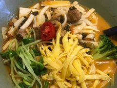 特制雪菜牛腩面-陳八两面家(滨江天街店)