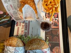-The Habit Burger Grill 哈比特汉堡(复兴soho店)