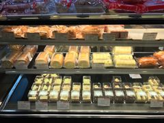 -红宝石·鲜奶小方·海派西点房(南丹店)