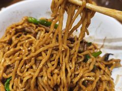 生爆牛肉面-寻裕记·现炒浇头面(人民广场店)