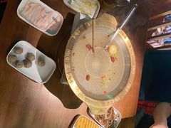 -天成·潮州牛肉脆肉鱼生蚝自助火锅