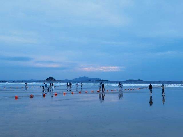 【福州龙凤头海滨浴场·碧海蓝天下的度假天堂】