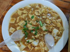 蟹黄豆腐-卢庄(江汉路店)