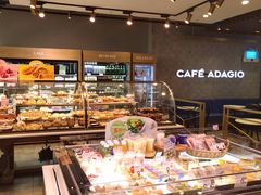面包甜点陈列柜-巴黎贝甜(望京信万店)