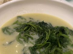 -五谷芳乳鸽王(海景店)