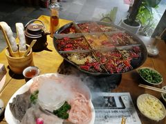 -白乐天毛肚火锅馆(南滨路店)