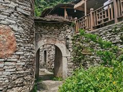 -高荡千年布依古寨旅游景区