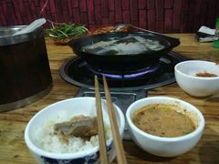 -阿婆情腊排骨火锅(金虹路店)