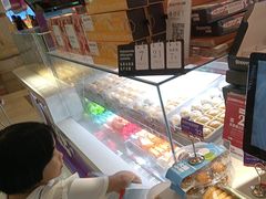 -HappyMiss花满楼·鲜花饼·鲜花茶·伴手礼(上海环球港店)