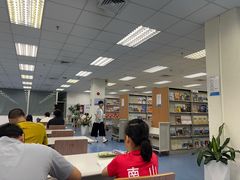 -南山图书馆(常兴路店)