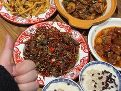 -莲餐厅·湖北菜·潜江小龙虾店(愚园路店)