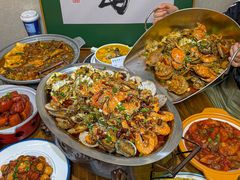 -东来菜馆•手抓海鲜家常菜•海鲜锅贴(鸽子窝店)