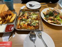 -HELLO 27 意面·沙拉·帕尼尼