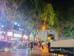 -老兰家传统烧烤炒菜泡馍(小南门店)