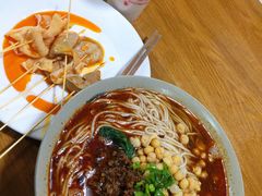 -丁丁猫重庆小面(徐州路店)