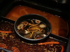 -老牌坊云南鱼豆花火锅(哈西万达店)