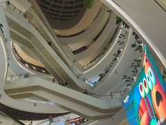 -瑞虹新天地月亮湾