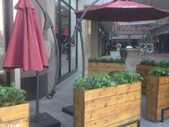 -必胜客(桐乡吾悦广场店)