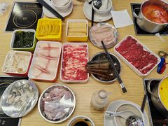-杨老板·海鲜集市火锅·鲜切牛肉(中防万宝店)