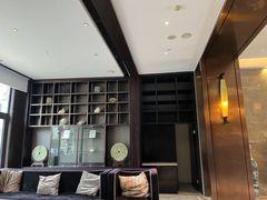 -铂逸梦秦酒店(横店梦幻谷店)