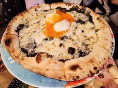 黑松露披萨-IL TEATRO 精品意大利餐厅