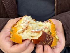 -HOT CRUSH趁热集合·现烤面包(环球港店)