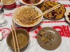 -肥肥虾庄·金牌油焖大虾(汉口城市广场店)
