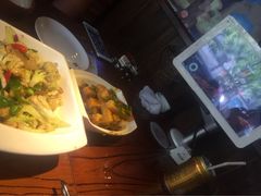阿瓦山寨-阿瓦山寨·湘菜现炒·剁椒鱼头王(咸阳总店)