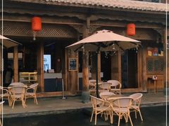 -比顿咖啡(和顺古镇店)