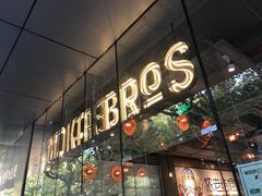 门面-Moka Bros 摩卡站(嘉华店)
