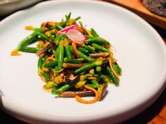 鸡枞菌炒童子黄瓜-映水芙蓉(上海万象城店)