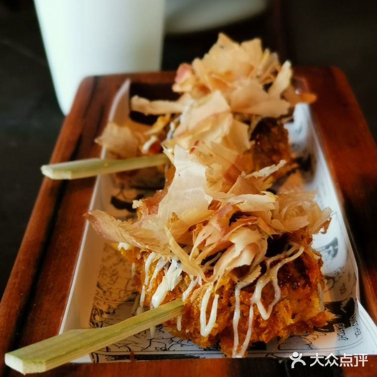 HIYA，南京东路商圈让人仿佛一秒穿越到纽约的网红日式