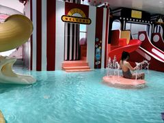 -涨巢·潮玩水疗局