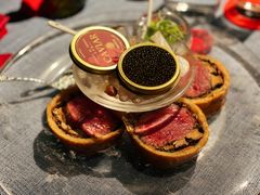 惠灵顿牛排-弦月窗LUNETTE BY AMANDA(复兴路店)