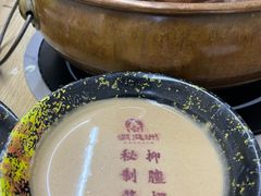 -洞庭洲·防空洞火锅·铜锅涮肉·烧烤(新百广场店)