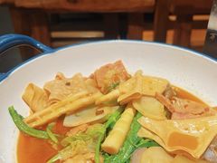 -万记麻辣烫国展总店