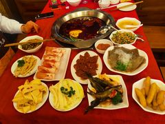 -山城年华老火锅(玉林店)