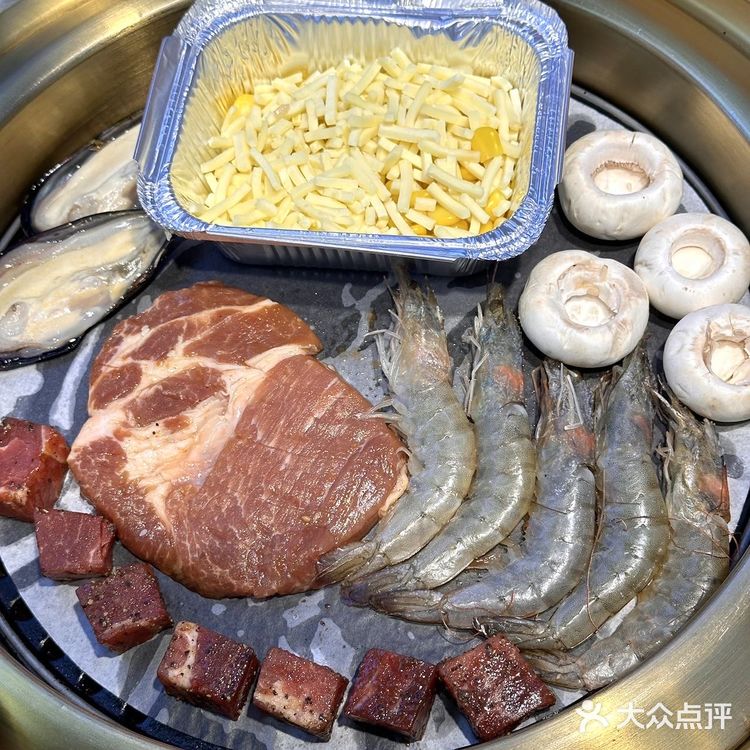 烤肉饮料不限量畅吃！！