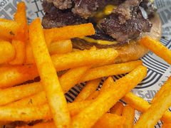 -TRIPS BURGER(大钟寺店)