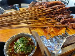五花肉-峨眉山原汁双双烧烤(净居寺店)